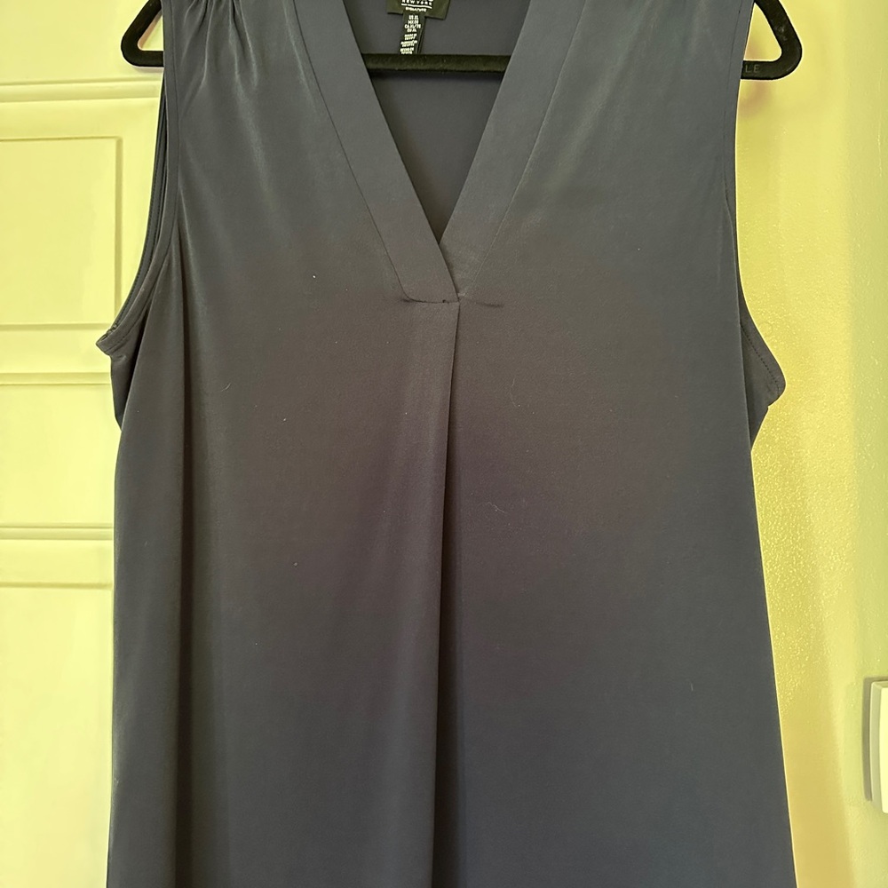 Jones New York Blue Sleeveless Blouse